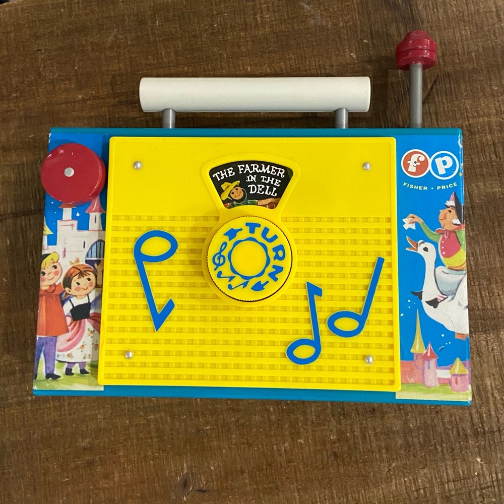 Vintage Fisher Price Farmer In The Dell Music Radio TV Toy No Batteries Needed